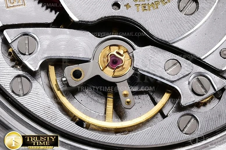 1210 ROLGMT188 – GMT II HighPerformance 986